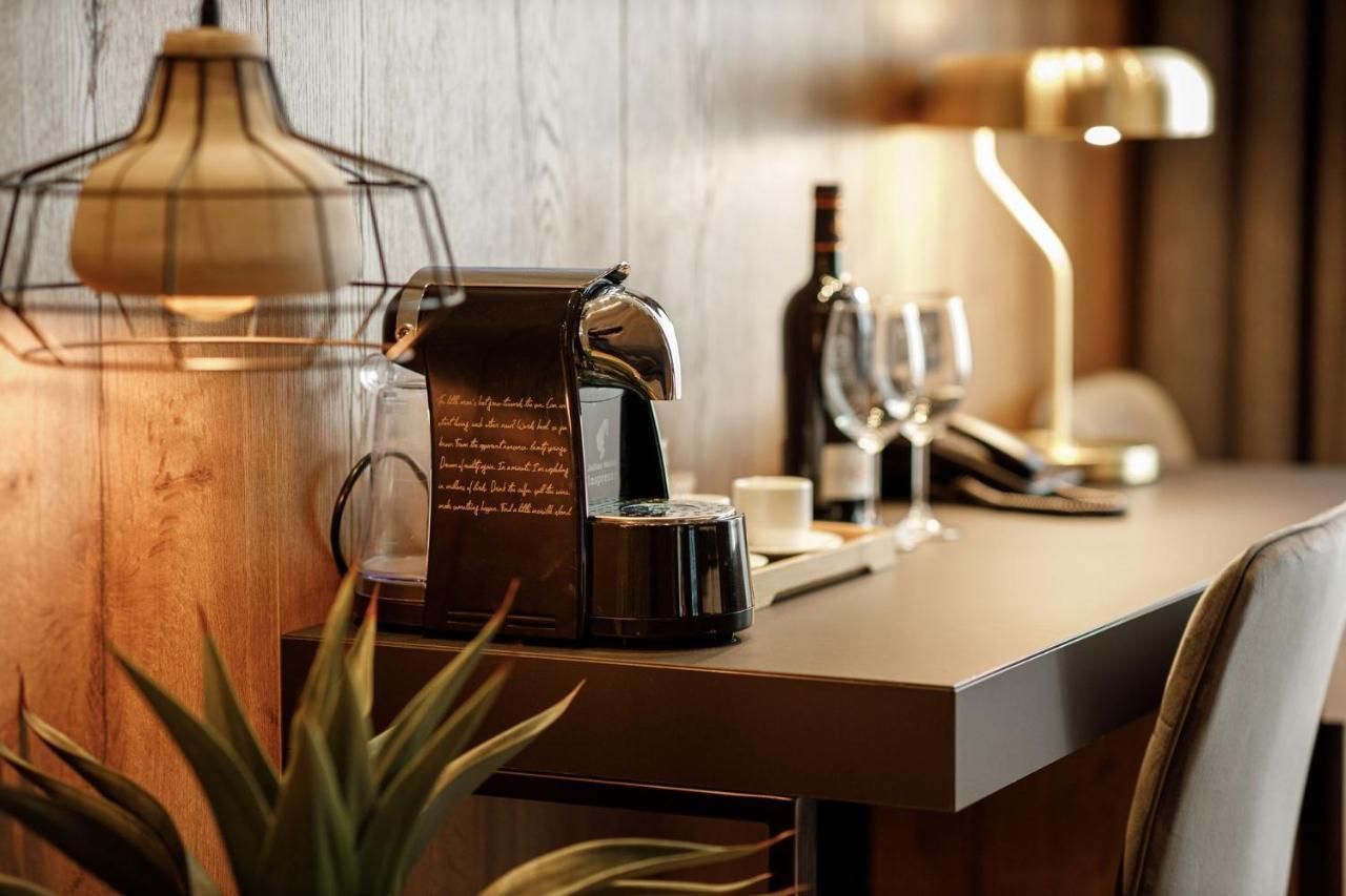 Schuster Boarding House Hotel 3*